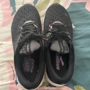 Brooks Women's Glycerin 17 Nightlife Running Shoes